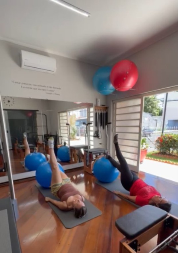 Aula com bola suíça
